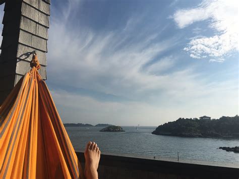 Bridget Phetasy's feet