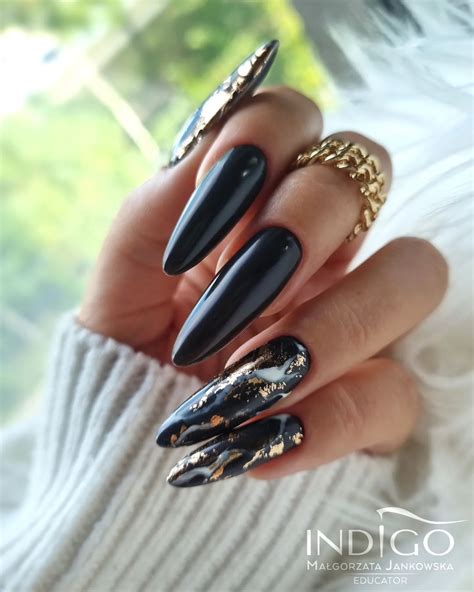 60 Revolutionary Black Nails for Any Shape and Nail Lengths - Hairstylery