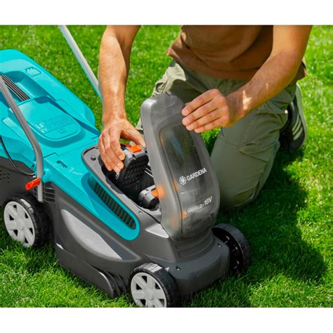 Аккумуляторная газонокосилка Gardena PowerMax 32/36V P4A купить ...