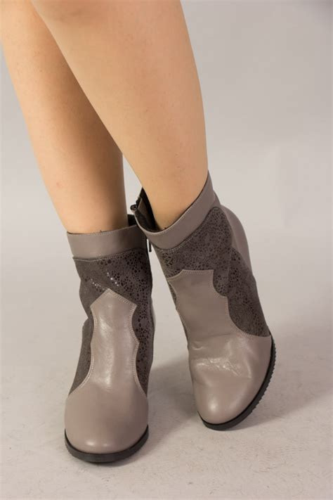 Botine Dama Elegante Din Piele Cu Toc Mediu