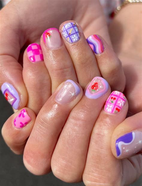 57 Purple Nail Ideas That Are *Insanely* Hot Right Now