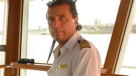 Video shows captain Francesco Schettino dithering on bridge after ...