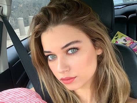 Afra Saraçoğlu kimdir? Filmleri ve TV dizileri