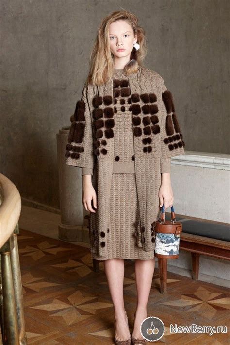 Alena Akhmadullina Pre-Fall 2016 | Knitwear fashion, Knit fashion ...