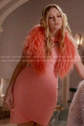 Chanel #3 Outfits & Fashion on Scream Queens | Billie Lourd