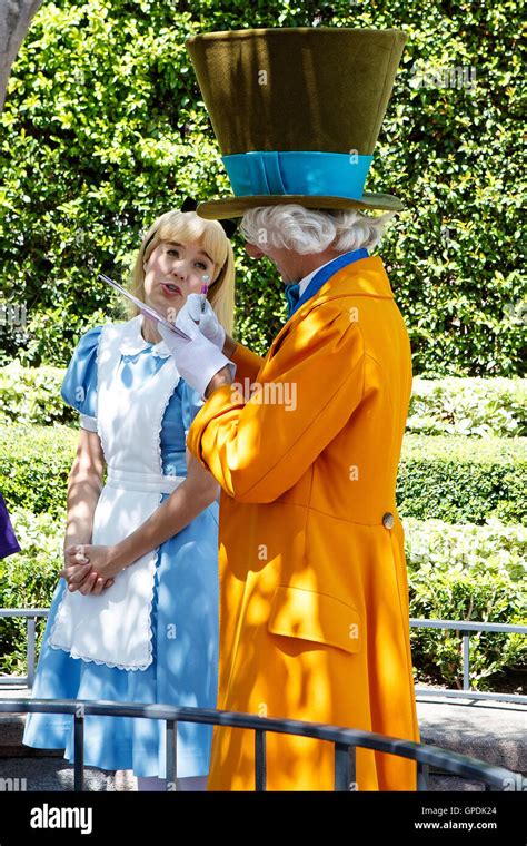 Characters disneyland hi-res stock photography and images - Alamy