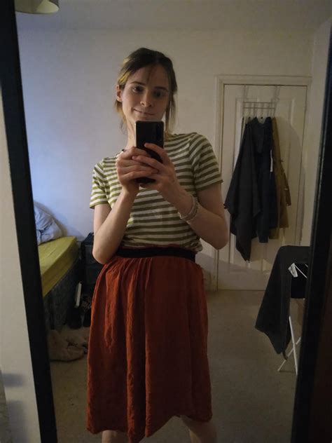 obligatory trans lesbian selfie post : r/196
