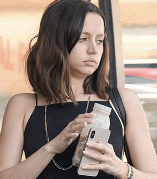 Ana de Armas without makeup : r/VindictaRateCelebs