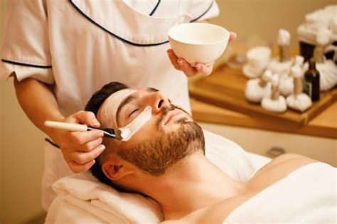 Man Facial Treatment Images - Free Download on Freepik