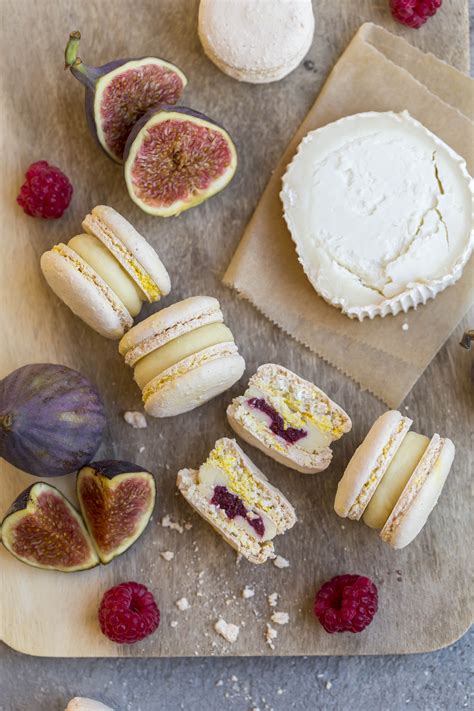 Macarons :: kitsejuust-makroon - Viardo Cafe E-Pood - Makroonide ...