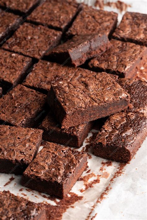 Free Photo | High angle delicious brownies arrangement
