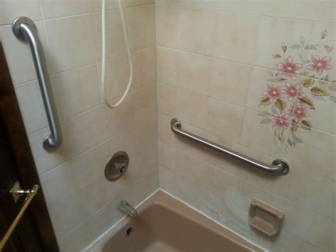 Shower Grab Bar Placement: All You Need To Know - Shower Ideas