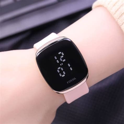 jam digital perempuan  autumn allen blog