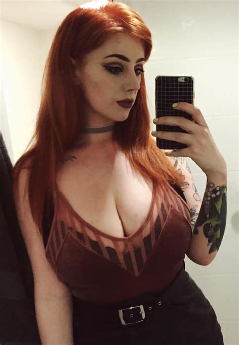 Busty Selfie Zdjęcie Porno - EPORNER