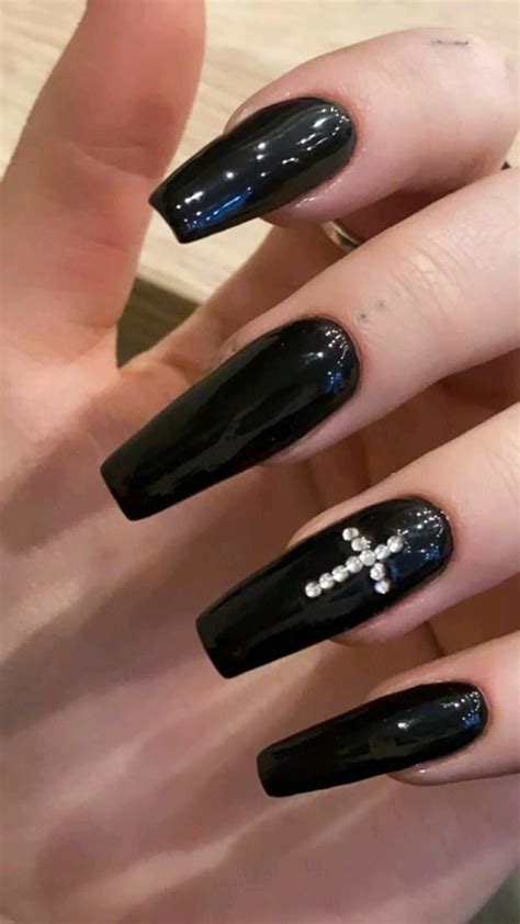 ноготочки 💅 йоуууу😎 | Acrylic nails, Nail designs, Black nails