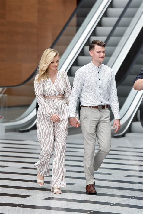 "Rolnik szuka żony": Adrianna i Michał przyłapani pod TVP. Żona rolnika