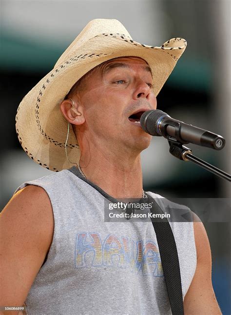 Kenny Chesney during Kenny Chesney Performs On "Good Morning America ...