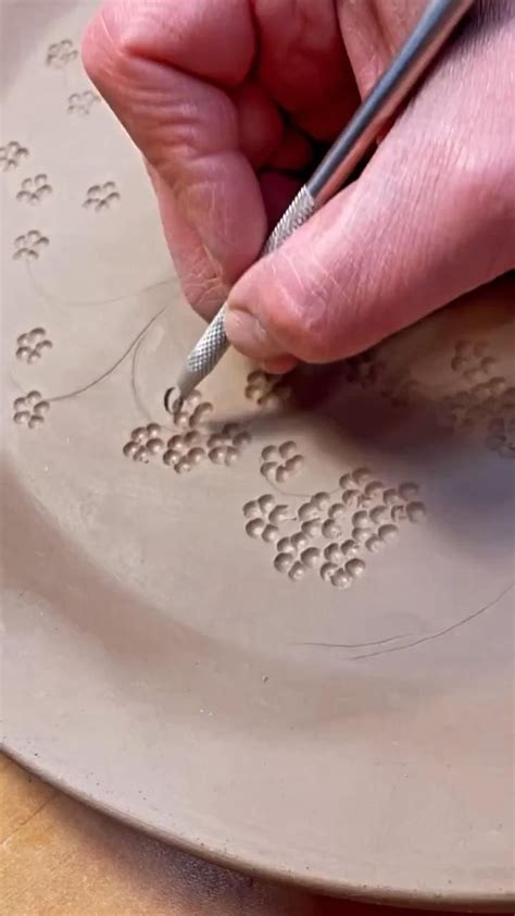 pin  nicole  keramiek voorbeelden pottery crafts ceramics