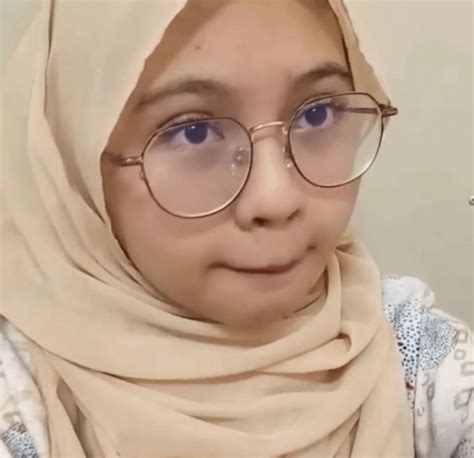 comel : r/melayutudung_