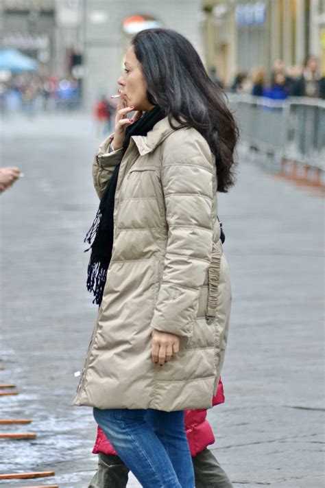 MILF Smoking in a Parka – Smoking Hotties