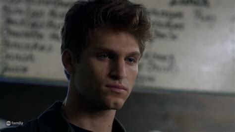 Fichier:3x24 Toby.jpg | Wiki Pretty Little Liars | Fandom powered by Wikia