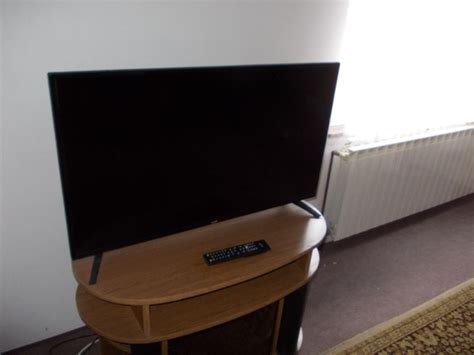 Televizor Elit 102 cm