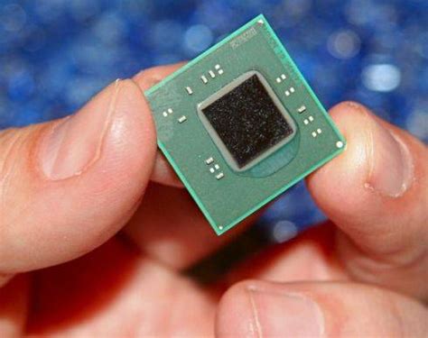 intels atom plans     years liliputing