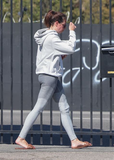 The best Aubrey Plaza feet pictures 🤩