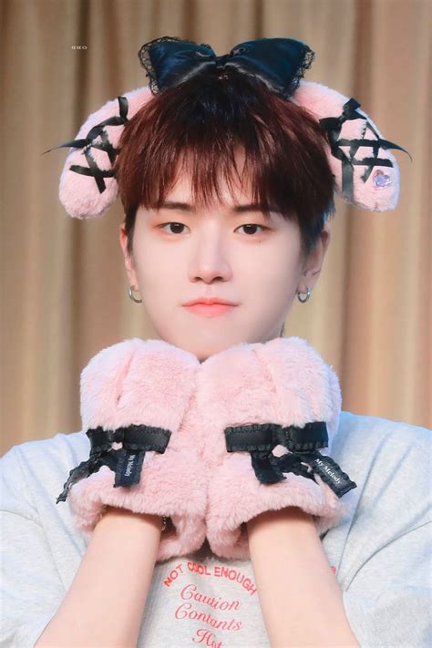 boynextdoor fansign Jaehyun, The Boy Next Door, Boy Groups, Debut ...