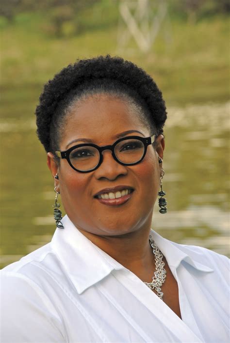 Everyone around the table – GROW magazine