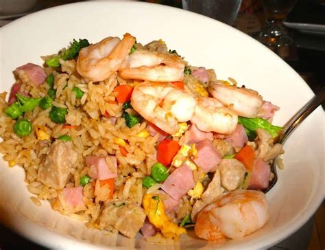 dragons chinese restaurant  epcot mommy travels