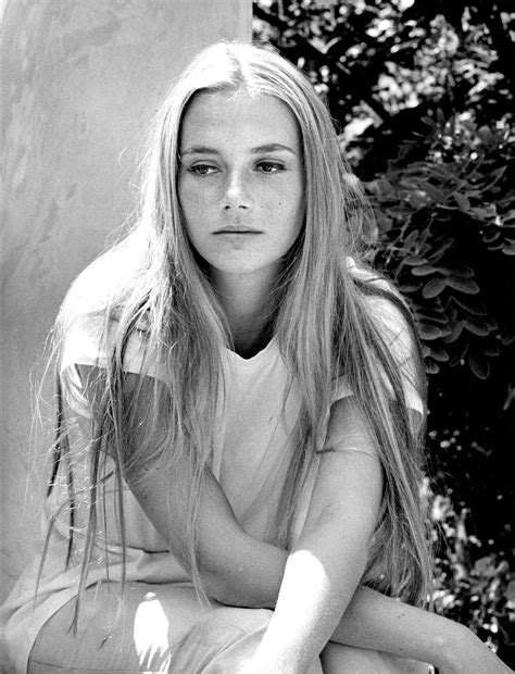 Peggy Lipton: The Quintessential Flower Child and Icon of the '60s and '70s