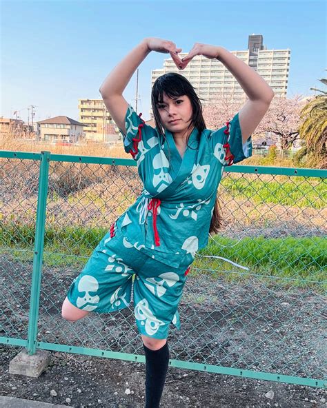 Star (@sushimewew) • Instagram photos and videos