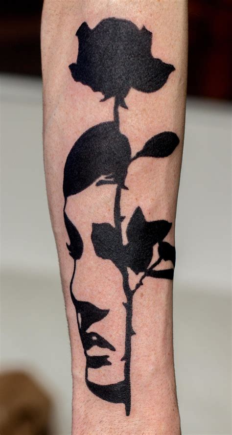 Blacked Out Face/Rose on Forearm: 11rl & 3rl : r/sticknpokes