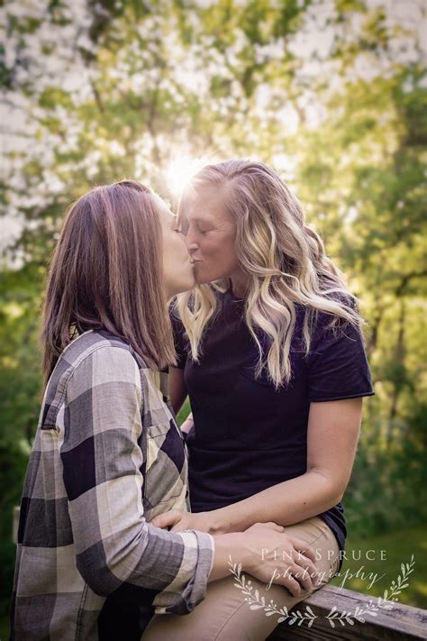 Norskedalen Engagement Session | Coon Valley, WI | Pink Spruce