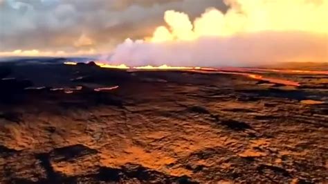 Rare Dual Eruption In Hawaii - Videos from The Weather Channel
