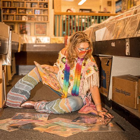 Fashionistas debate the return of classic men hairstyles 70s 24