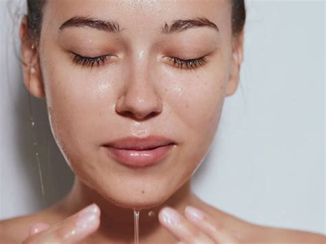 The Impact of Hot Water on Your Skin: What You Need to Know | Comfort ...