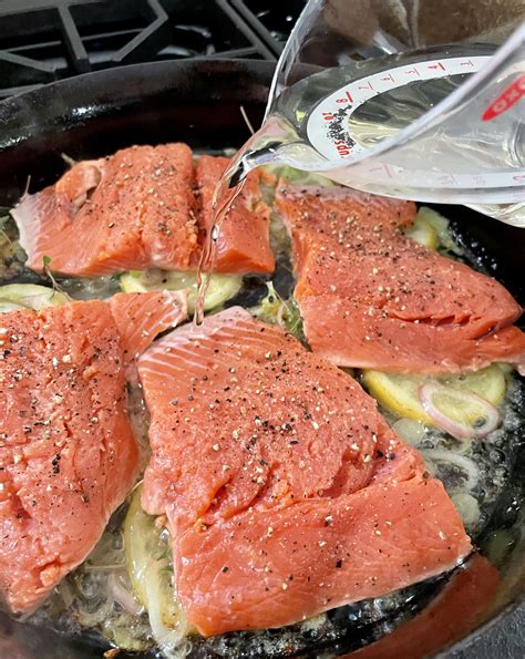 Poached Salmon Fillet, Salmon Fillets, Poached Fish Recipes, Salmon