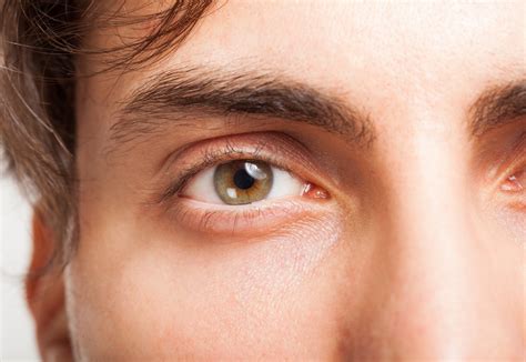 Eyelid Hygiene. It’s A Thing And You Need To Know - AmongMen