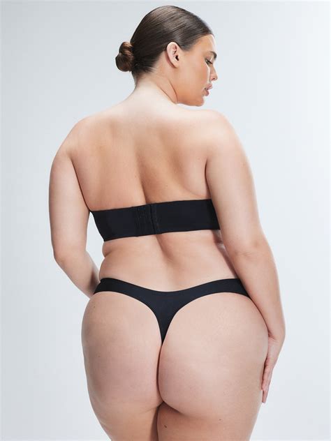 NEW Microfiber Strapless Bra in Black | SAVAGE X FENTY