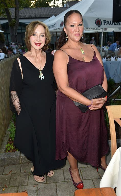 Pictures of Allegra Curtis