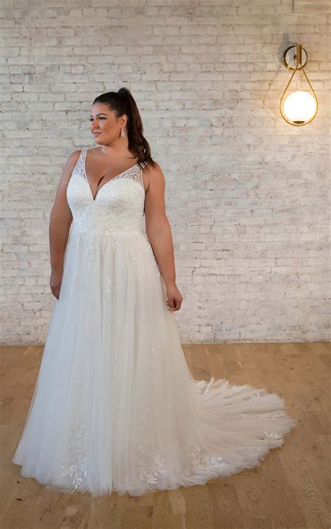 plus size formal dresses for a wedding 12