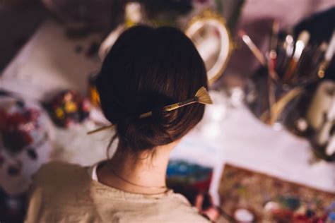 market    artist entrepreneur