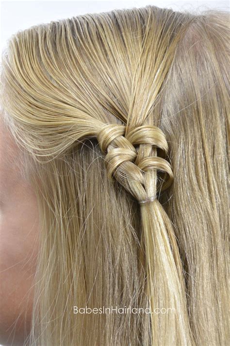 Trending Fishbone Braid Styles for Modern Hair Inspiration 16