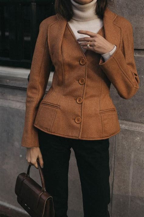 Pin on Coats and Jackets in 2024 | Fashion, Christian dior haute ...