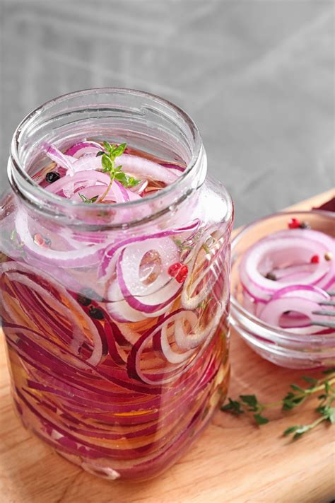 Tangy & Colorful Pioneer Woman Pickled Onions Recipe - Urban Organic