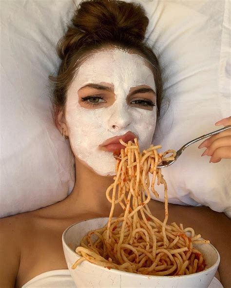 Lexi Rivera | My two moods during quarantine... swipe😂 | Instagram