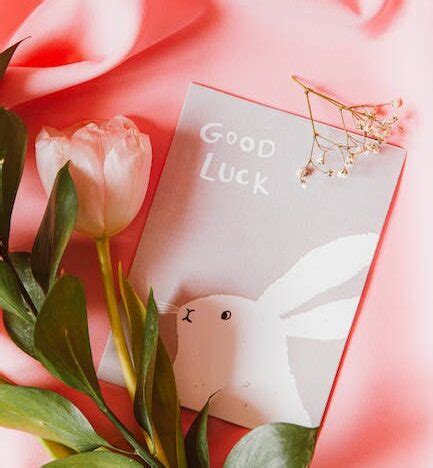 Taufsymbole entdecken: Tiefe Bedeutung hinter diesen Zeichen