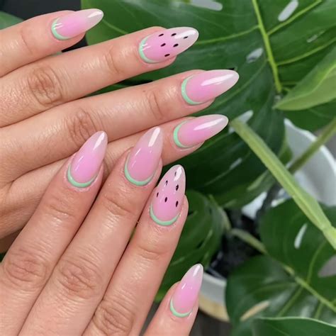 vacation nail ideas 14